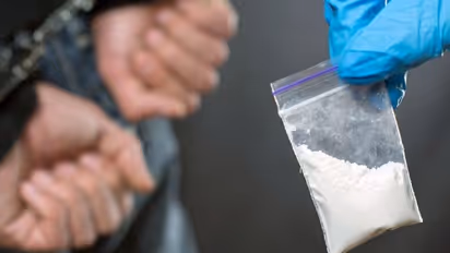 'കൃത്രിമ ലിംഗം' ഉപയോഗിച്ച് കള്ളക്കടത്ത്; പിടിക്കപ്പെട്ട് യുവാവ്