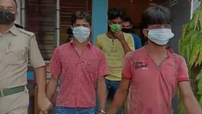 চব্বিশ ঘন্টার মধ্যেই চোর পাকড়াও, পুলিশের পরিচয় দিয়ে গয়না চুরি কাণ্ডে গ্রেফতার ৩