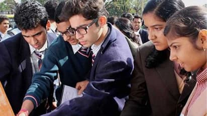 ঐতিহাসিক পাশের হার উচ্চমাধ্যমিকে, কলকাতার জয়, এগিয়ে কোন কোন জেলা