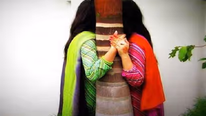 ಅಸ್ವಾಭಾವಿಕ ಲೈಂಗಿಕ ಕ್ರಿಯೆಗೆ ಯುವತಿಯ ಬಲವಂತ ಮಾಡ್ತಿದ್ದ ಇನ್ನೊಬ್ಬ ಯುವತಿ!