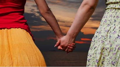 'ಗಂಡಸಿನ ಸಖ್ಯ ಬೇಕಿಲ್ಲ, ನಾವೇ ಮದುವೆ ಆಗ್ತೇವೆ' ಮನೆ ಬಿಟ್ಟುಹೋದ ಯುವತಿಯರು!