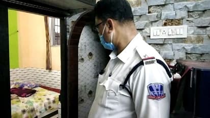 বিবাহ-বর্হিভূত সম্পর্কে 'টানাপোড়েন', প্রেমিকার বাড়িতে এসে খুন পরিবহণ ব্যবসায়ী