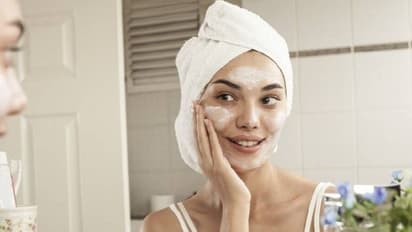 വരണ്ട ചര്‍മ്മമാണോ? പരിഹാരം തലേന്നത്തെ ചപ്പാത്തിയിലുണ്ട് !