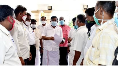 கே.என்.நேரு நடத்திய பிரஸ் மீட்டில் பங்கேற்ற ரிப்போர்ட்டருக்கு கொரோனா..அதிர்ச்சியில் திமுக நிர்வாகிகள்!