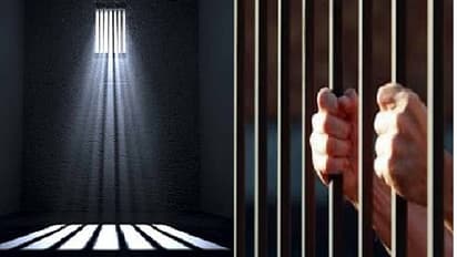 പെരുമ്പാവൂരിൽ മൊബൈൽ കട കുത്തിത്തുറന്ന് മോഷണം, അഞ്ച് ലക്ഷം രൂപയുടെ നഷ്ടം