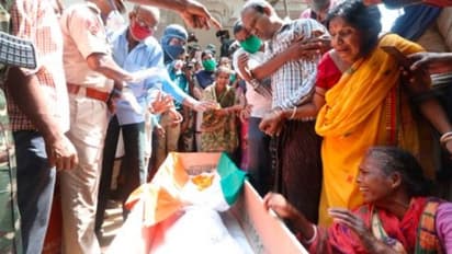 চোখের জলে বিদায় কাশ্মীরে শহিদ বীর সন্তানকে, শ্যামলের সিংপুরে রান্না বসল না দু'দিন