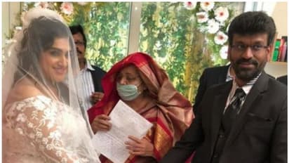 ಲಾಕ್‌ಡೌನ್‌ನಲ್ಲಿ ಅದ್ಧೂರಿಯಾಗಿ ಮೂರನೇ ಮದುವೆಯಾದ ನಟಿ; ಫೋಟೋ ವೈರಲ್!