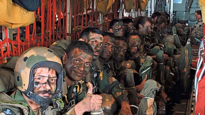 তথ্য পাচার রুখতে এবার কড়া ভারতীয় সেনা, ফেসবুক-ইনস্টাগ্রাম সহ নিষিদ্ধ ৮৯টি অ্যাপ