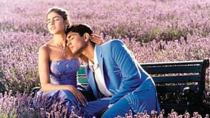 15 வயதிலேயே சினிமாவில் நடிக்க வந்த நடிகைகள்!