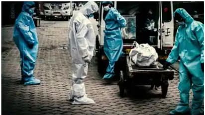 'അവർ വെന്റിലേറ്റർ എടുത്തുമാറ്റി, ഞാനിപ്പോൾ മരിക്കു'മെന്ന് അച്ഛന് വീഡിയോ മെസേജിട്ടതിന് പിന്നാലെ യുവാവിന് മരണം