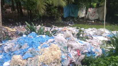 ജനവാസ കേന്ദ്രത്തിൽ പ്ലാസ്റ്റിക് മാലിന്യ നിക്ഷേപം; നടപടി ആവശ്യപ്പെട്ട് നാട്ടുകാര്