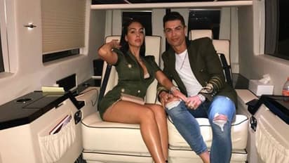 জর্জিনার রিং ফিঙ্গারে জ্বলজ্বল করছে হীরের আংটি,তাহলে কি আসন্ন রোনাল্ডোর বিয়ে