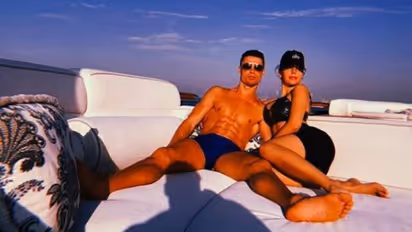 స్విమ్ సూట్‌లో సెగలు రేపుతున్న క్రిస్టియానో రొనాల్డో గర్ల్‌ఫ్రెండ్ జార్జినా రోడ్రిగ్స్...