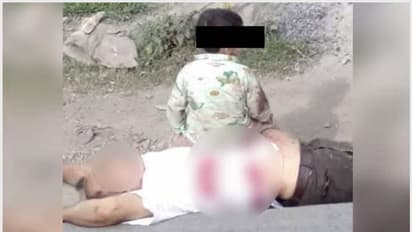 സോപോറിലെ തീവ്രവാദി ആക്രമണം, മൂന്നുവയസുകാരനെ സൈന്യം തോക്കിൻമുനയിൽ നിന്ന് രക്ഷിക്കുന്നതിന്റെ ദൃശ്യങ്ങൾ പുറത്ത്