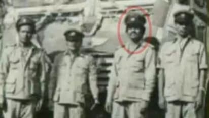 திரைப்பட கல்லூரியில் படித்த காலத்தில்  ரஜினிகாந்தை பார்த்திருக்கீங்களா?... யாருமே பார்த்திடாத அரிய போட்டோஸ்!