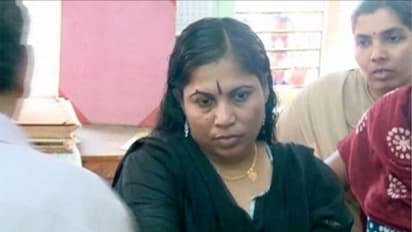 കൈക്കൂലിക്കേസിൽ കോടതി ശിക്ഷിച്ച പികെ ബീനയെ സസ്പെൻഡ് ചെയ്തു