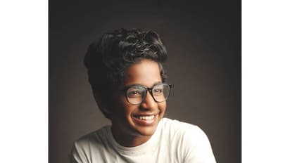 காக்காமுட்டை படத்தில் வரும் சின்ன காக்காமுட்டையா இது எப்படி வளந்துட்டாரு பாருங்க!