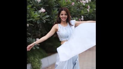 'ಶಿವಲಿಂಗ' ಚಿತ್ರದ ನಟಿ ಡ್ಯಾನ್ಸ್ ವಿಡಿಯೋ ವೈರಲ್; ಪಡ್ಡೆ ಹುಡುಗರ ನಿದ್ದೆಗೆಡಿಸಿದ ಚೆಲುವೆ!