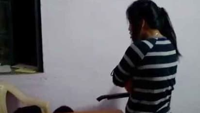 കൂടെ ജോലി ചെയ്യുന്ന സ്ത്രീയുടെ 17കാരനായ മകനെ ലൈംഗികമായി പീഡിപ്പിച്ച് 28കാരിയായ വീട്ടുജോലിക്കാരി, അറസ്റ്റിൽ