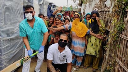 ದಿಲ್ಲಿಯ ಪಾಕಿಸ್ತಾನ ಹಿಂದೂ ನಿರಾಶ್ರಿತ ಕ್ಯಾಂಪ್ಗೆ ಧವನ್ ಭೇಟಿ!