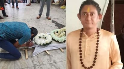 মা-কে হারিয়ে কান্নায় ভেঙে পড়লেন কাঞ্চন মল্লিক, ২৪ ঘন্টা কাটার আগেই মুখ বুজে শ্যুটিং ফ্লোরে ফিরলেন অভিনেতা