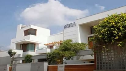 இயக்குனர் ஷங்கரின் பிரமாண்ட வீடு..! எப்படி பார்த்து பார்த்து கட்டி இருக்காரு... வாங்க பார்க்கலாம்..!