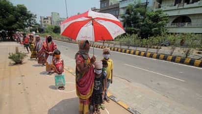 করোনার গোষ্ঠী সংক্রমণ নিয়ে ভিন্ন সুর স্বাস্থ্য মন্ত্রকের গাইডলাইনে , ৭ লক্ষ আক্রান্ত নিয়ে কোথায় দাঁড়িয়ে ভারত