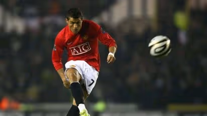 Did you know Ronaldo traded his Porche during first Man United spell? Reason will baffle you