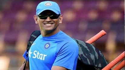 ধোনির জন্মদিনে শুভেচ্ছা জানালেন কোহলি, রোহিত থেকে শুরু করে ভারতীয় ক্রিকেটাররা