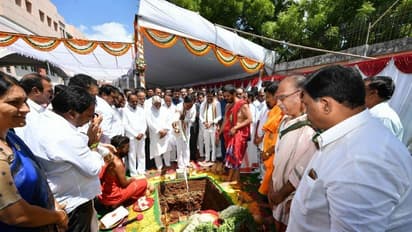 2019లో కొత్త సచివాలయ భవనానికి కేసీఆర్ శంకుస్థాపన (ఫొటోలు)