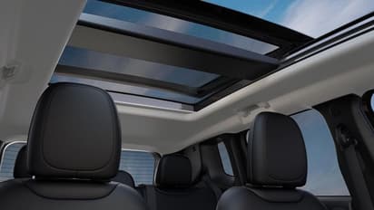 സൺറൂഫുള്ള കാര് വാങ്ങാൻ പ്ലാനുണ്ടോ? എങ്കില് ഈ ദോഷങ്ങള് കൂടി അറിഞ്ഞോളൂ!