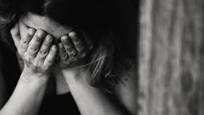 করোনা উপসর্গ নিয়ে হাসপাতালে কিশোরী, আইসোলেশন ওয়ার্ডেই হতে হল ধর্ষণের শিকার