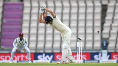 2வது ஓவரிலேயே ஸ்டம்ப்பை கழட்டிய கேப்ரியல்..! ரன்னே அடிக்காமல் விக்கெட்டை இழந்த இங்கிலாந்து