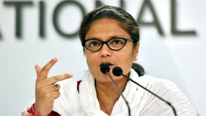 শরীরে নেই কোনও উপসর্গ, 'ধন্দে ভরা' রিপোর্ট বলছে করোনার কবলে কংগ্রেস নেত্রী সুস্মিতা দেব