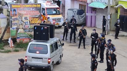 'সুপার স্প্রেডার' ধরতে কেরলে কমান্ডো বাহিনী, করোনা সংক্রমণ রুখতে আবারও কড়া বিজয়ন প্রশাসন