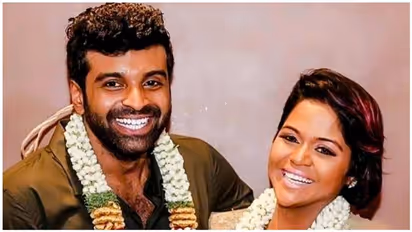 பிக்பாஸ் NSK ரம்யாவுக்கு குழந்தை பிறந்தாச்சு..! முதல் முறையாக வெளியிட்ட குழந்தையின் புகைப்படம்!