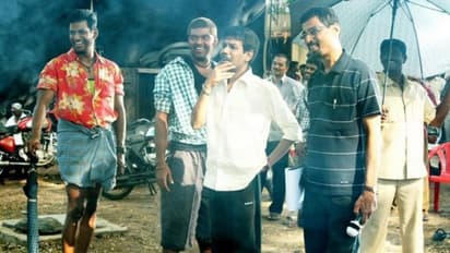 முன்னணி நடிகர்களை ஷூட்டிங் ஸ்பாட்டில் ஆட்டிவைக்கும் பாலா...! பிறந்தநாள் ஸ்பெஷல் அரிய புகைப்பட தொகுப்பு..!