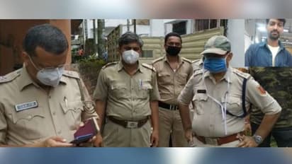 পুরুষাঙ্গ কাটা অবস্থায় পড়ে বাবা, পাশে গলা কাটা অবস্থায় মেয়ে, নৃশংস হত্য়াকাণ্ড সোনারপুরে