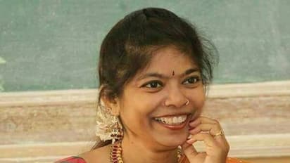 சேதப்படுத்தப்பட்டதா பாமகவின் சின்னம்..? மறு வாக்குப் பதிவு நடத்த வேட்பாளர் கோரிக்கை..