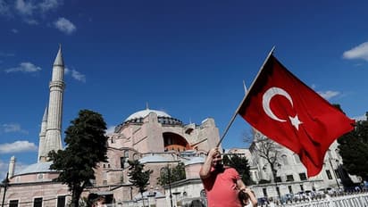 ഹാഗിയ സോഫിയ ഇനി മോസ്ക് ; തുര്ക്കിയെ വിമര്ശിച്ച് യൂറോപ്യൻ യൂണിയന്