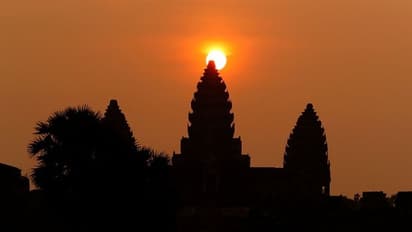 ದೇವರನ್ನೇ ಸಾಯಿಸಿ ದೇಗುಲದ ಆಸ್ತಿ ಲಪಟಾಯಿಸಿದರು!