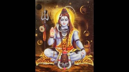 শ্রাবণ শিবরাত্রির শুভ যোগে শিবলিঙ্গে জলভিষেক করুন, জেনে নিন বিশেষ পুজো পদ্ধতি