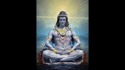 সোমবার রুদ্রাক্ষ ধারণের উপযুক্ত দিন, জেনে নিন রুদ্রাক্ষ ধারণের বিশেষ নিয়মগুলি