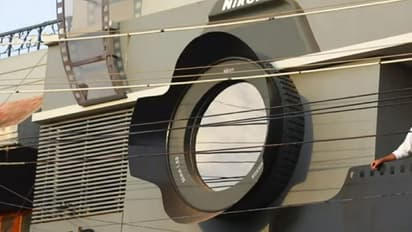 ಬೆಳಗಾವಿಯಲ್ಲಿ ಗಮನ ಸೆಳೆದ ಕ್ಯಾಮೆರಾ ವಿನ್ಯಾಸದ ಮನೆ ನಿರ್ಮಾಣ