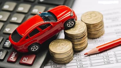 SBI Loan Offer-ক্রিসমাসে কার লোনে বিশেষ অফার স্টেট ব্যাঙ্কের, সম্পূর্ণ ছাড় প্রসেসিং ফি-তে