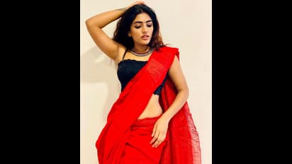 ಕೆಂಪು ಸೀರೆಯುಟ್ಟು ಇಳೆಗೆ ನಶೆ ಏರಿಸಿದ ಇಶಾ!