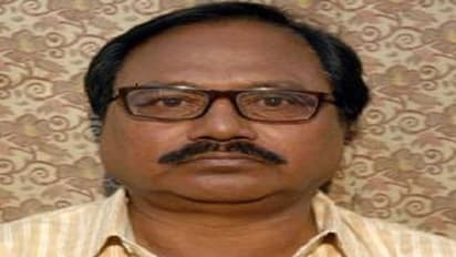 West Bengal: Vehicles vandalised in Cooch Behar's Tufanganj during 12-hour bandh over Debendra Nath's death