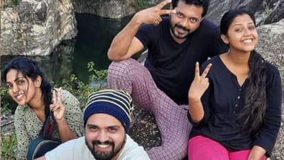 'ഒരു അതുല്യ കലാകാരന്റെ കയ്യൊപ്പു പതിഞ്ഞ ചിത്രങ്ങള്'; കുറിപ്പും ചിത്രവുമായി ജിഷിന് മോഹന്