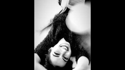 ஹாட் குயின் கேத்தரின் தெரசா... கையில் குக்கிங் பொருட்கள்... லாக் டவுன் மாற்றங்கள்..! லேட்டஸ்ட் கிளிக்ஸ்