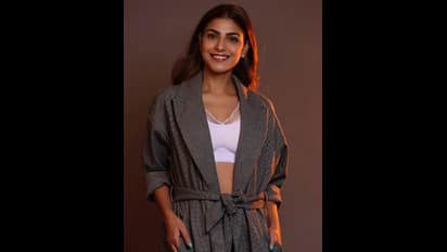 அஜித் பட நடிகைக்கு கொரோனா..! கடவுளிடம் எனக்காக வேண்டிக்கொள்ளுங்கள் என ரசிகர்களுக்கு வேண்டுகோள்..!